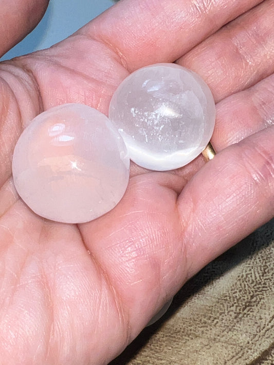 Esfera de Selenita pequeñas (vídeo)