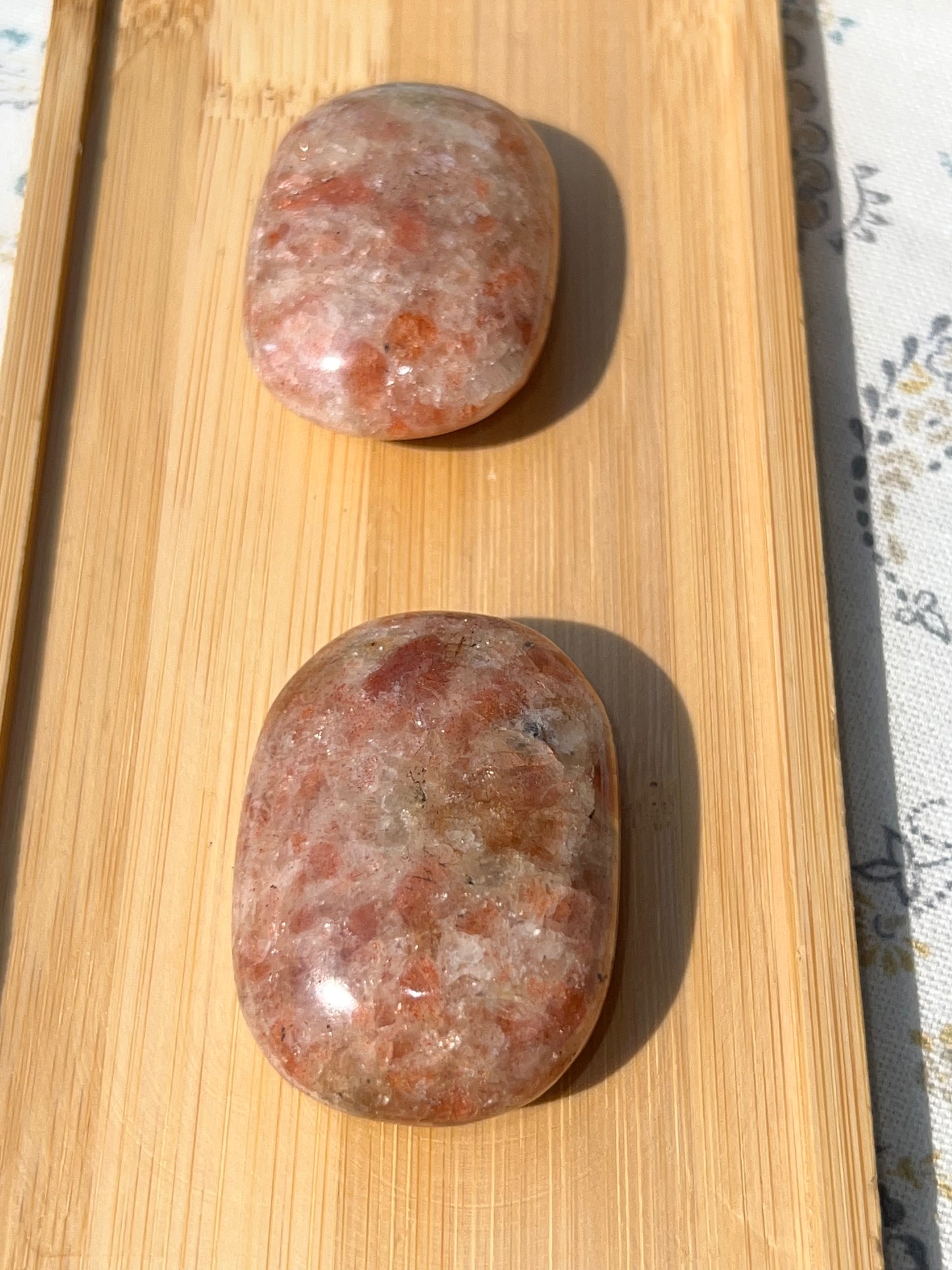 Piedra de Palma/Palm Stone de Piedra Sol - Amatena Cristales