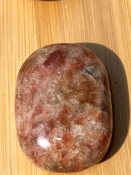 Piedra de Palma/Palm Stone de Piedra Sol - Amatena Cristales